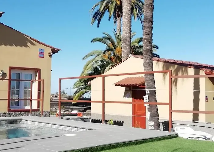 Tapias, Casa Papin * Πουέρτο Ντε Λα Κρουζ